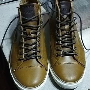 Coach casual shoes